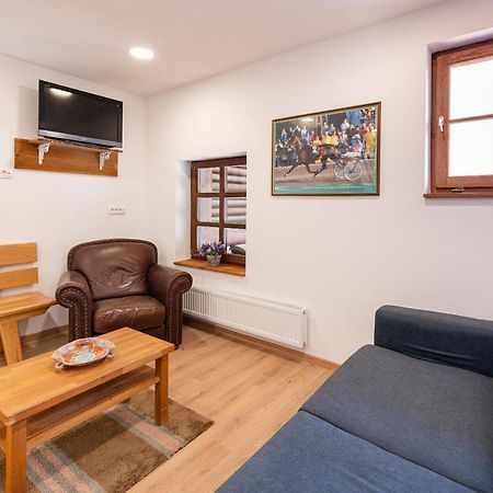 Apartment Zynga - Stud Farm Sentvid Pri Sticni المظهر الخارجي الصورة