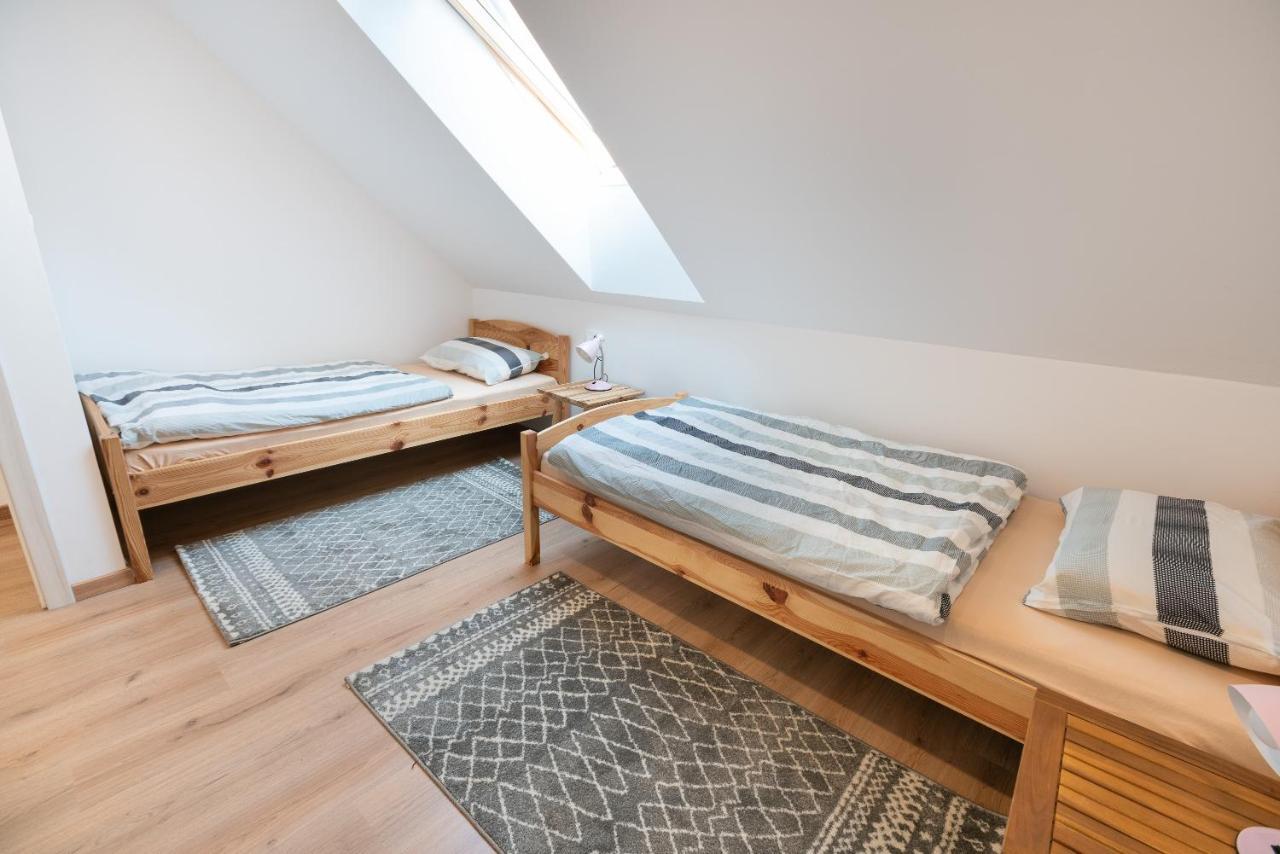 Apartment Zynga - Stud Farm Sentvid Pri Sticni المظهر الخارجي الصورة